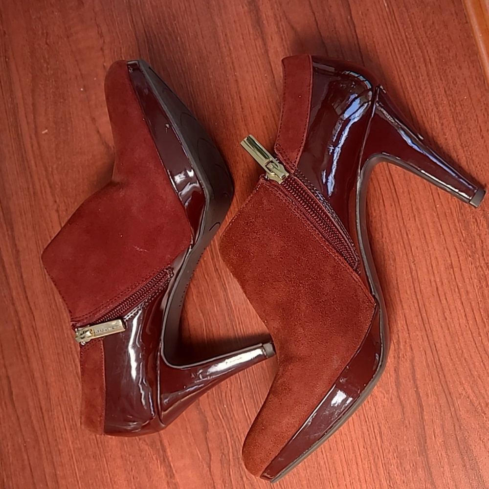 Bandolino Cassion Women 7.5 rich fall brown leather dressy ankle boot heels